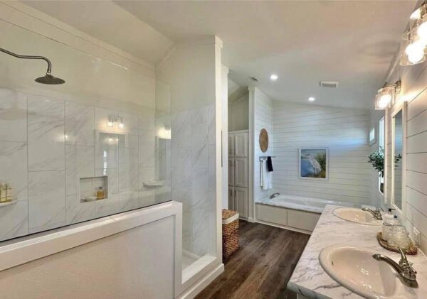 Platinum Model Home - Image 8