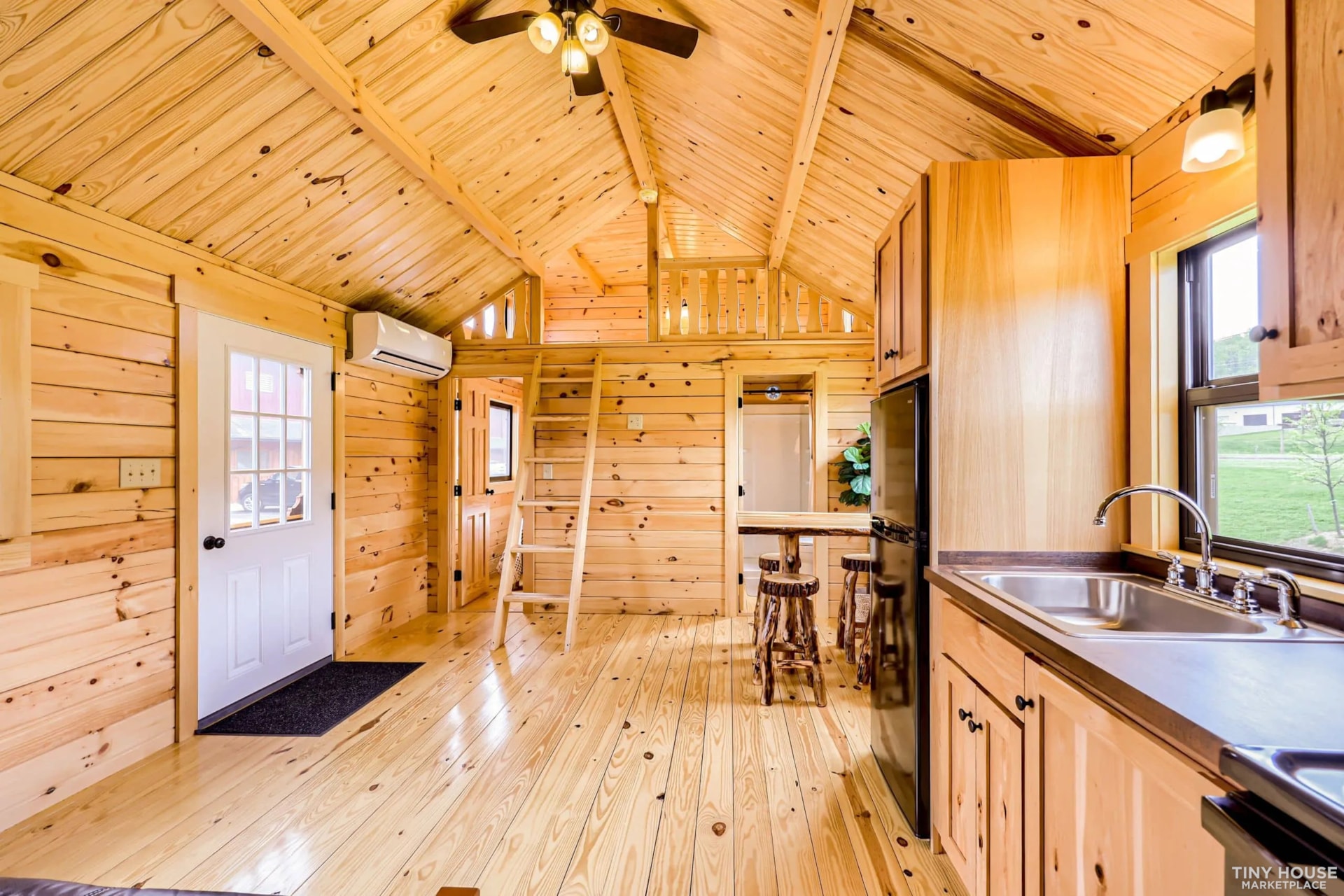 Tiny House on a Trailer - Image 7